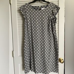 Elle XL Stretch Easy Wear Shift Dress With Ruffle Cap Sleeves • Dots On Plaid